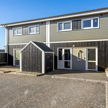 Annakarin - 1-2km From The Sea By Interhome