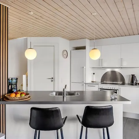 Annakarin - 1-2km From The Sea By Interhome